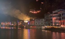 GÜNCELLEME 2- Amasya'daki söndürülen yangının hasarı gündüz görüntülendi