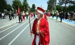 İstanbul'un fethinin 568'inci yılı Düzce'de "mehterli yürüyüş"le kutlandı