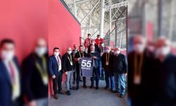 Pakistan'daki patlamada yaralanan AA muhabiri Bilek'e Samsunspor forması hediye edildi