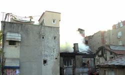 Samsun'da 3 katlı binada çıkan yangın söndürüldü