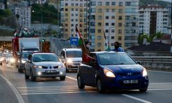 Trabzon'da İsrail'in Filistinlilere saldırıları konvoy oluşturularak protesto edildi