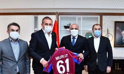 Trabzonspor Teknik Direktörü Avcı'dan, Büyükşehir Belediye Başkanı Zorluoğlu'na ziyaret