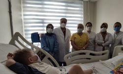 6 yaşındaki Mustafa, beyin ölümü gerçekleşen 6 aylık bebeğin böbrekleri ile hayata tutundu