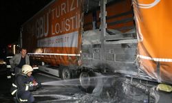 Anadolu Otoyolu'nun Bolu kesiminde 2 tırda yangın çıktı