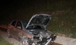 Samsun'da meydana gelen zincirleme trafik kazasında araçlar su kanalına devrildi: 2 yaralı