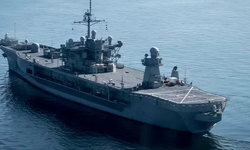 Ruslar, Karadeniz'de ABD savaş gemisini takibe aldı