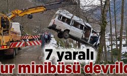 Çamlıhemşin'de tur minibüsü devrildi: 7 yaralı