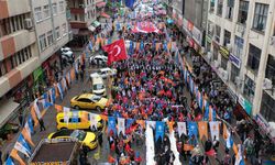 AK PARTİ RİZE’DEN YOĞUN KATILIMLI SEVGİ YÜRÜYÜŞÜ