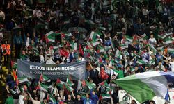 Çaykur Rizespor taraftarından Filistin'e destek