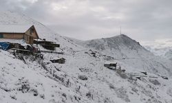 Rize'nin yüksek kesimleri beyaza büründü