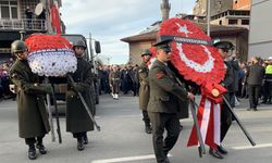 Şehit Teğmen Kalyoncu'nun cenazesi, Rize'de toprağa verildi (2)