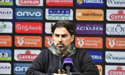 İlhan Palut: "Rizespor takımı kaybetmemesi gereken bir maçı daha kaybetti"