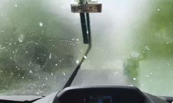 Artvin’de dolu yağışına silecekler yetişmedi