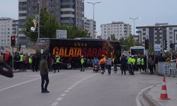 Galatasaray ve Trabzonspor kafileleri Gaziantep Stadyumu’nda