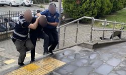 Karadeniz Ereğli’de 5 aracın camını kırarak hırsızlık yapan şüpheli tutuklandı