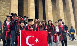 Rizeli Öğrencilerden Anıtkabir’de Mezuniyet Töreni