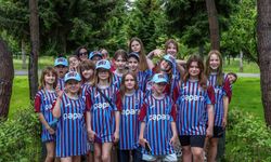 Trabzonsporlu futbolcular Ukraynalı çocuklarla bir araya geldi