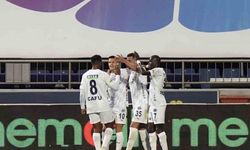 Trendyol Süper Lig: Kasımpaşa: 1 - Trabzonspor: 0 (İlk yarı)