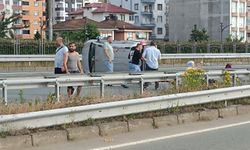 Rize'de hafif ticari araç, bariyerlere çarptı: 2 ölü, 3 yaralı