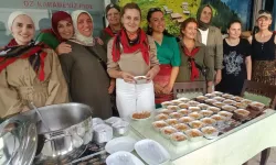 Trabzonlular Derneğinden  aşure ikramı