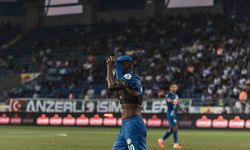 Trendyol Süper Lig: Çaykur Rizespor: 0 - Göztepe: 0 (İlk yarı)