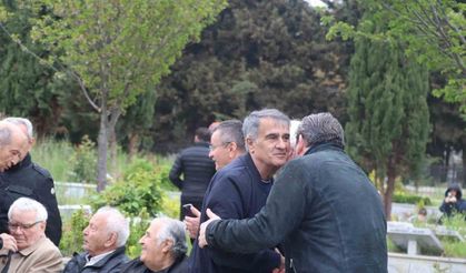 Trabzonspor Onursal Başkanı Mehmet Ali Yılmaz, kabri başında anıldı