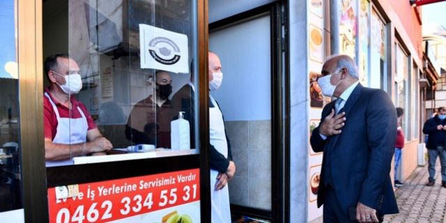 Trabzon Büyükşehir Belediye Başkanı Zorluoğlu mahallelerde incelemede bulundu
