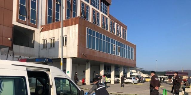 Zonguldak'ta hastane otoparkında güvenlik görevlilerini yaraladığı iddia edilen baba ve oğlu tutuklandı