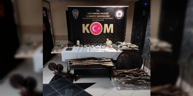 Kastamonu'da evinde çok sayıda tarihi eser ve silah bulunan kişi gözaltına alındı