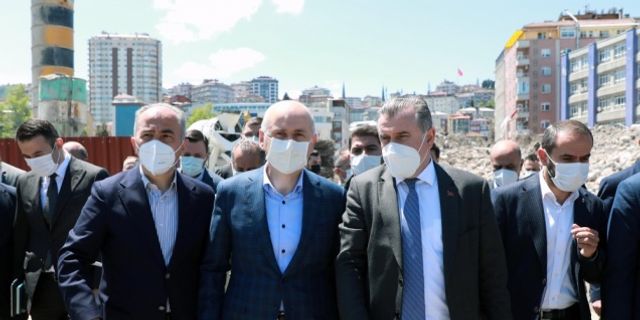 Ulaştırma ve Altyapı Bakanı Karaismailoğlu, İkizdere'deki taş ocağına ilişkin açıklama yaptı: (1)