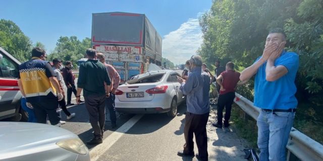 Anadolu Otoyolu'nda kamyonun altına giren otomobilin sürücüsü öldü