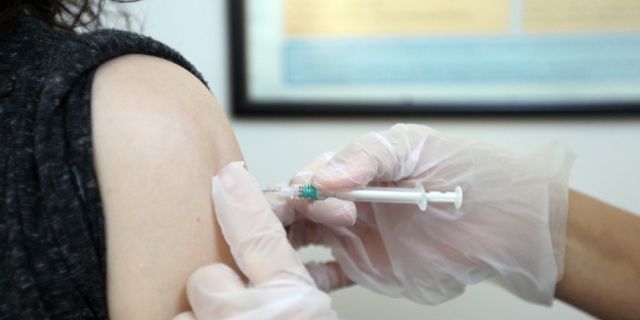 Samsun'da aşıların dağıtımı için her gün bin kilometreye yakın yol katediliyor