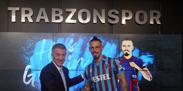 Trabzonspor, Hamsik ile sözleşme imzaladı