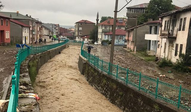 Samsun'da sele kapılan 1 kişi hayatını kaybetti