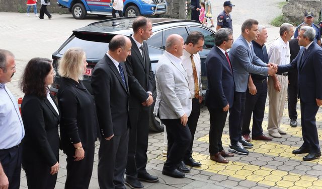 Rize Valisi Baydaş ilk ilçe ziyaretini Çayeli’ne yaptı