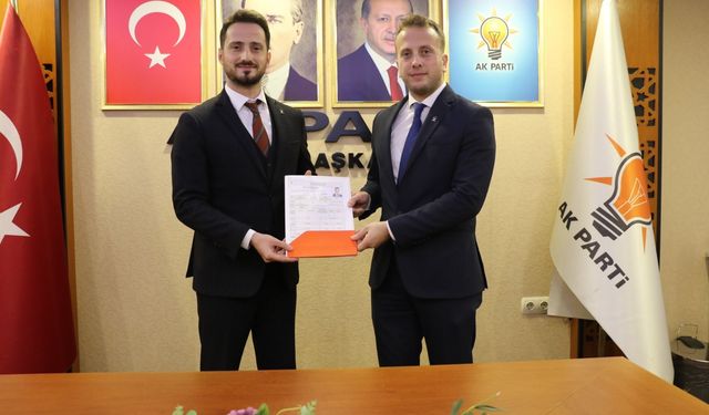 AK Parti Rize'ye Belediye Başkan Aday Adaylığı İçin İlk Başvuru Yapıldı