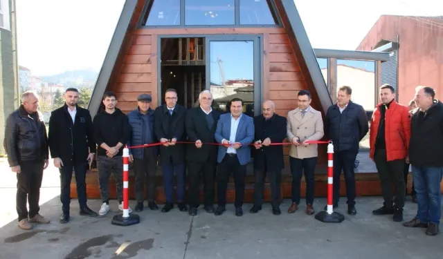 Ardeşen'de Öğrenciler üretti, teşhir reyonu oldu