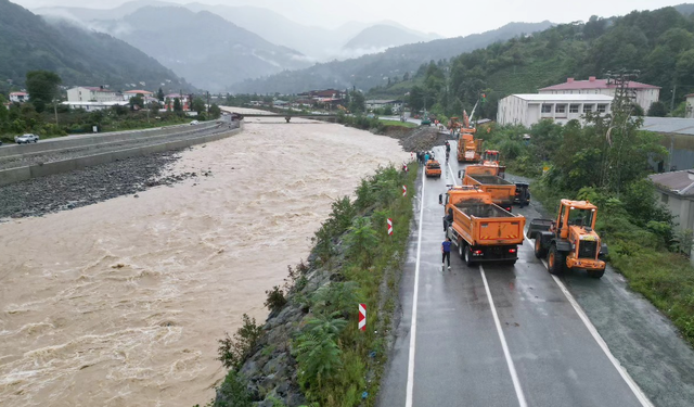 Arhavi seli ucuz atlattı