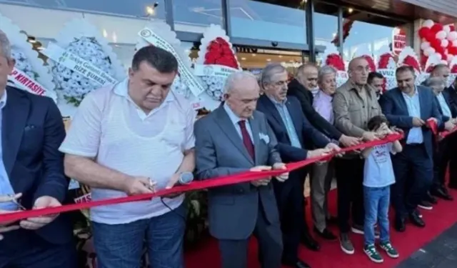 AK Parti Sözcüsü açıkladı... Rize'de belediye başkan ve yöneticileri disipline sevk edildi!