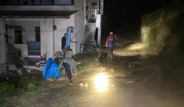 Rize'de heyelan riskinden dolayı 16 konuta tedbiren tahliye