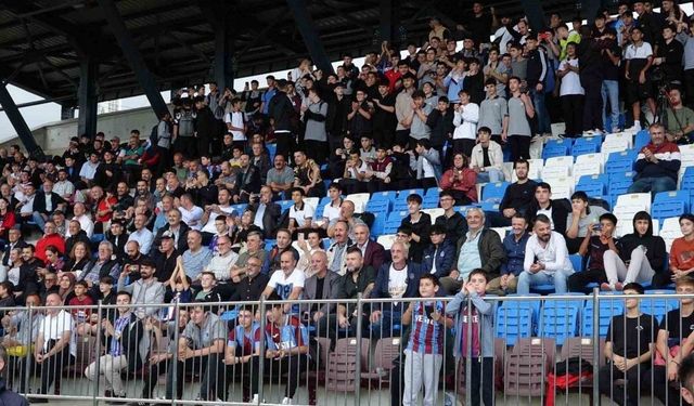 Trabzon’da "Efsanelerle yeniden" futbol turnuvası