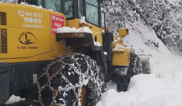 Rize’de kar nedeniyle mahsur kalan 7 kişi kurtarıldı