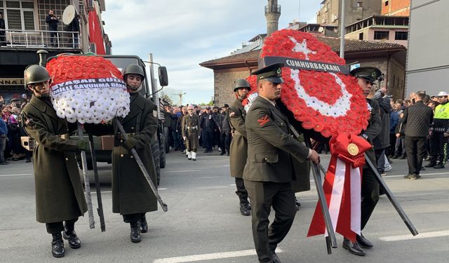 Şehit Teğmen Kalyoncu'nun cenazesi, Rize'de toprağa verildi (2)