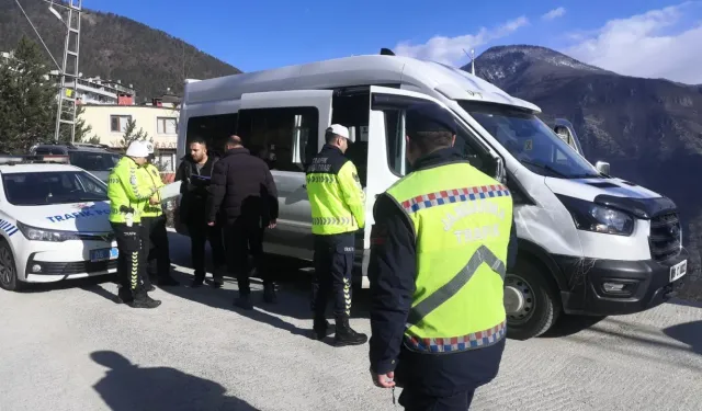 Artvin’de trafik denetimlerine devam