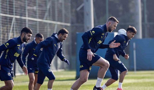 Fenerbahçe, Çaykur Rizespor maçının hazırlıklarını tamamladı