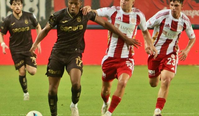 Trendyol Süper Lig: Antalyaspor: 0 - Trabzonspor: 2 (Maç sonucu)