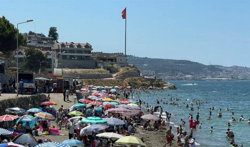 Günübirlikçi Bursalılar Mudanya sahillerinde serinledi