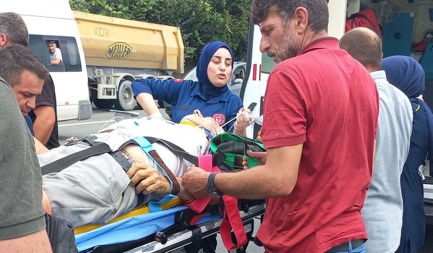 Rize’de trafik kazası: 1’i ağır 2 yaralı