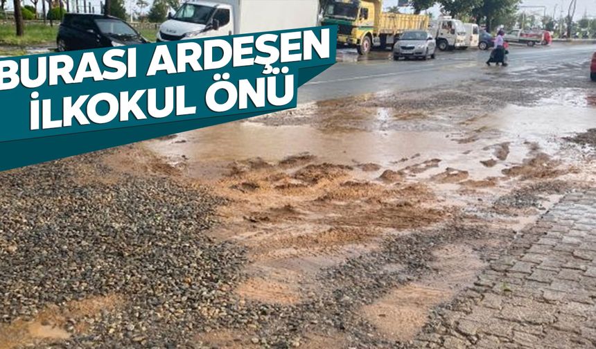 Burası Ardeşen'de İlkokul Önü