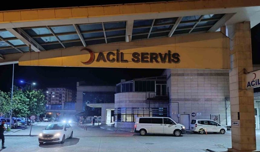 Siirt’te yol yapım çalışmasında iş kazası: 2 yaralı